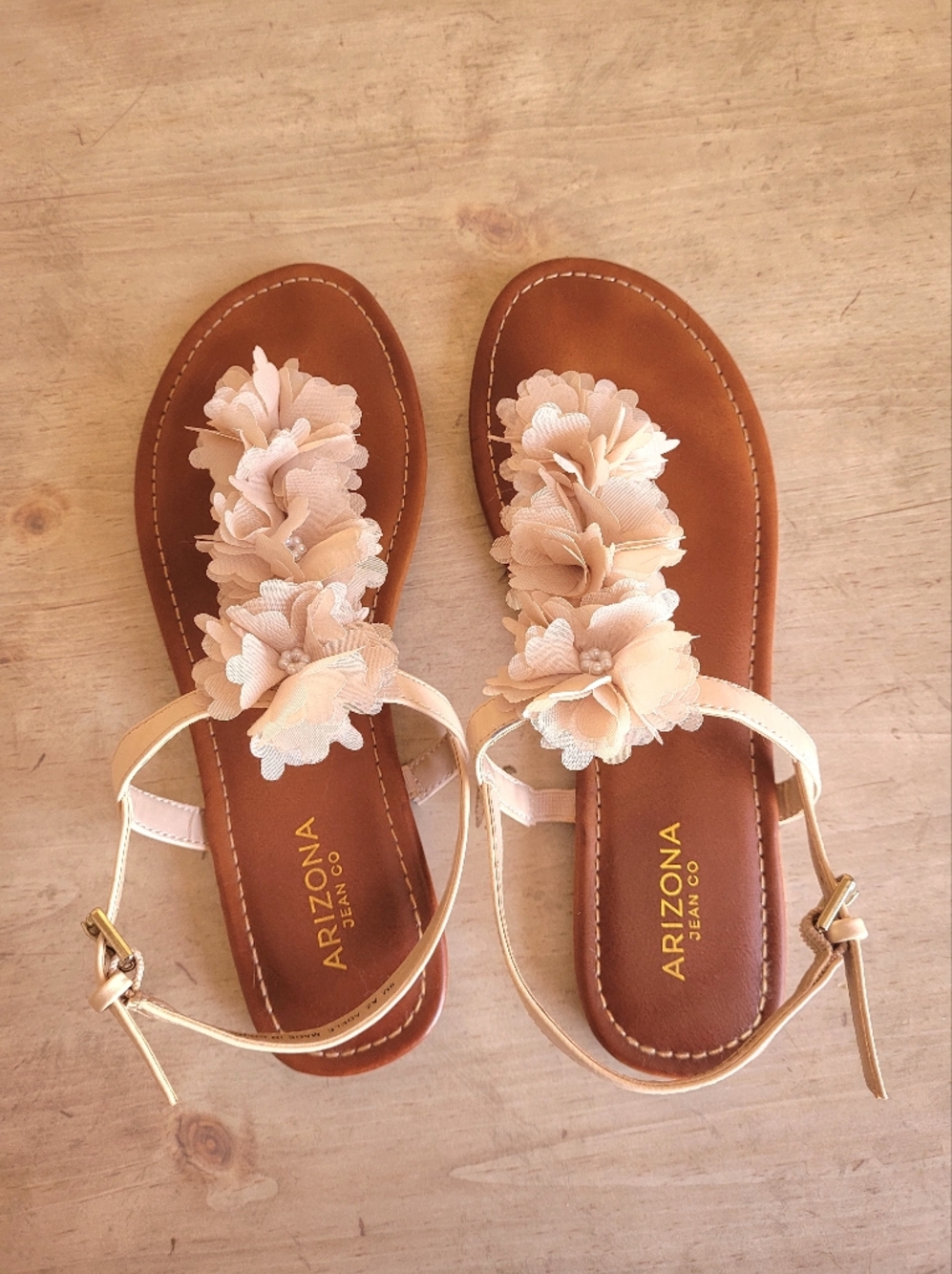 🌸 Arizona Jean Company Sandals